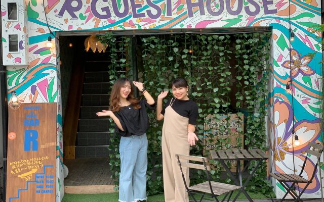 R Guest House Namba