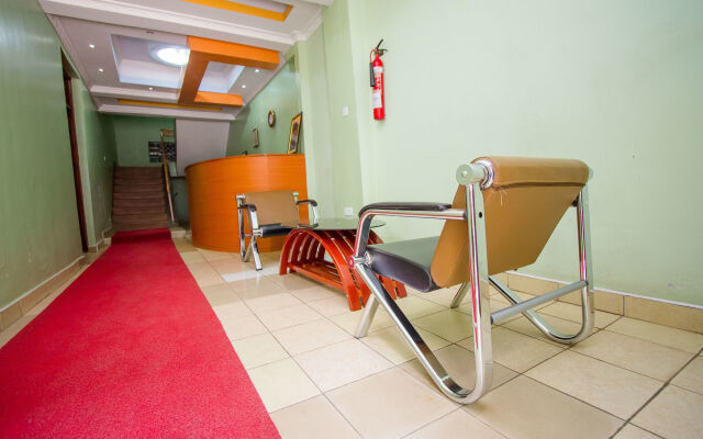 Winstonia Hotel