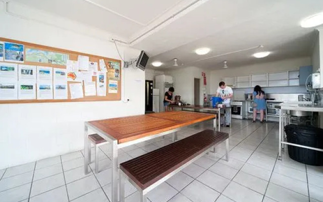 Airlie Waterfront Accomodation - Hostel