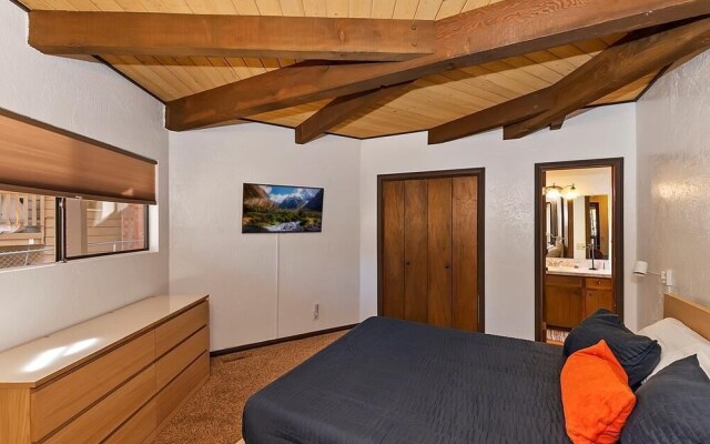 021 - Tree Fort Getaway