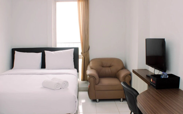 Warm And Simply Studio Room At Azalea Suites Apartment