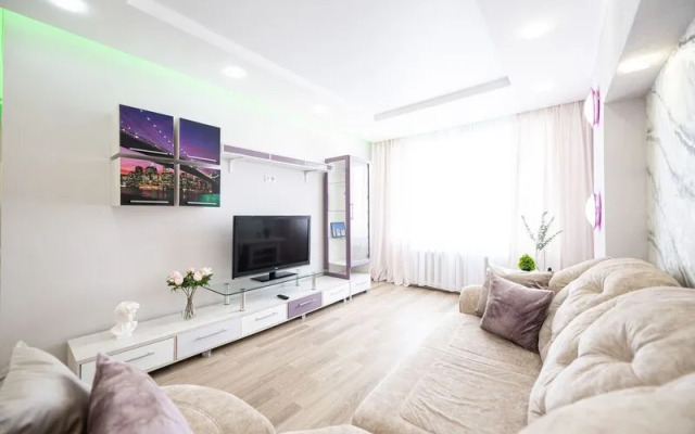 Apartments Five Stars Revolution Square