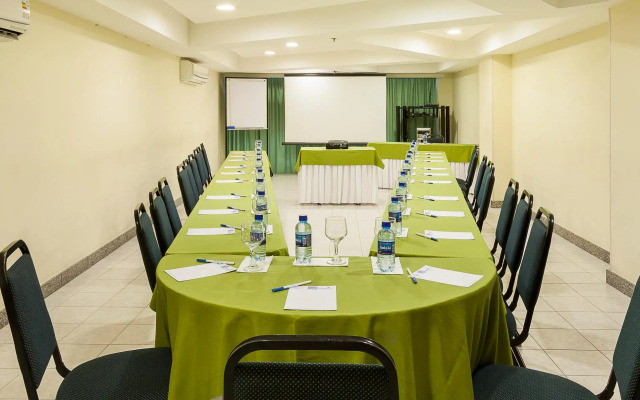 Euro Suíte Recife By Nacional Inn