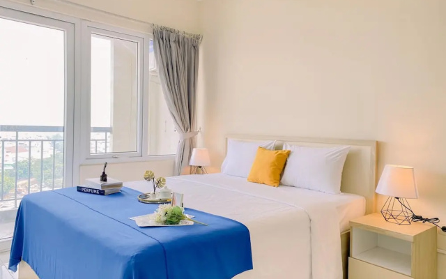 Comfy Studio (No Kitchen) At Grand Palace Kemayoran Apartment (Free Ipl & Utilities) – Guest Rooms – Jakarta
