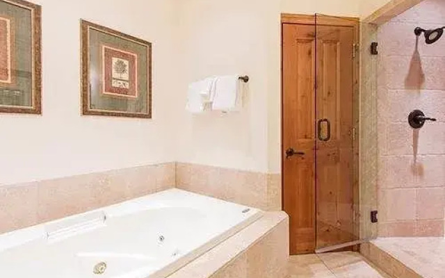 Le Chamonix Condo