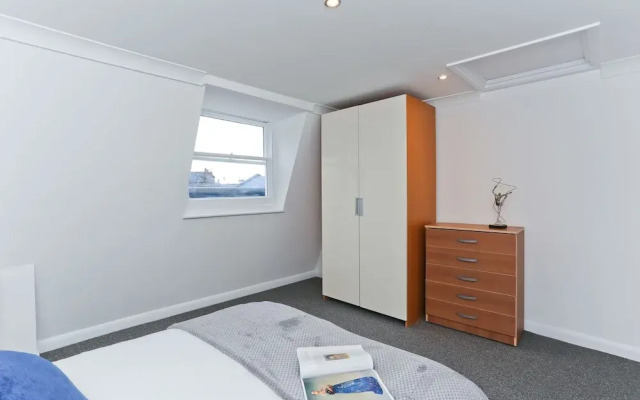 Platinum Apartments in Farringdon 9980