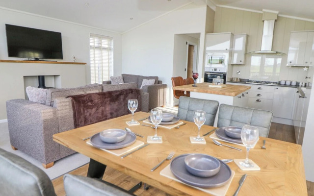 Seren Lodge