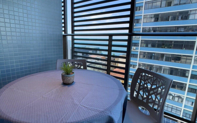 Apartamento com linda vista mar no Smart Barra 2