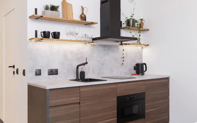 Studio Rakowicka 14 by Renters