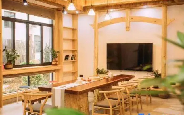 Tendai Village Wild B&B