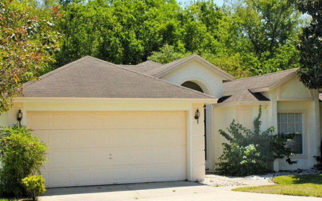 PCE326PD - 3 beds pool home - Privacy fence