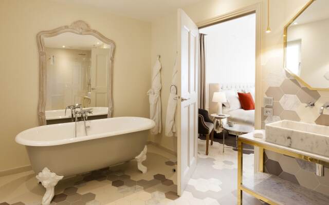 Mas des Herbes Blanches Hotel & Spa - Relais & Châteaux