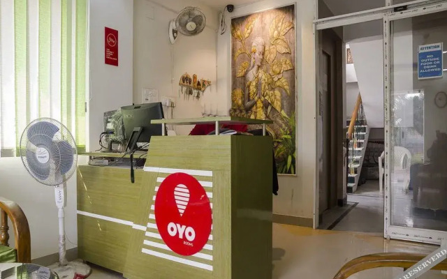 Capital O 8144 New Town