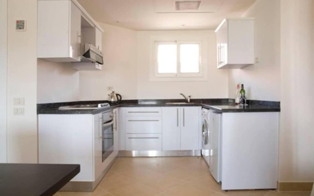 Designer Studio With Amazing Views of the Red Sea!