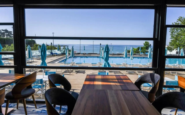 Hotel Topaz 4* Cap Aurora