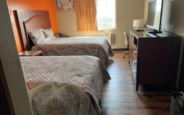 Econo Lodge San Antonio near SeaWorld - Medical Center