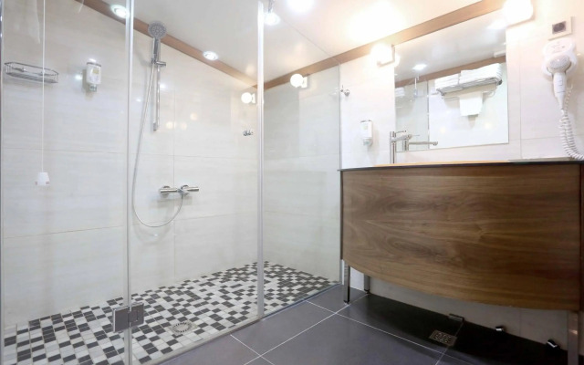 Hotel Bistrik City Center