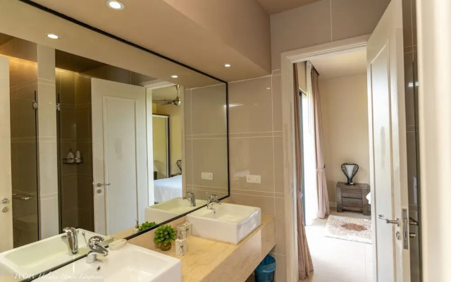 White Monkey Villa - Private Pool & Jacuzzi