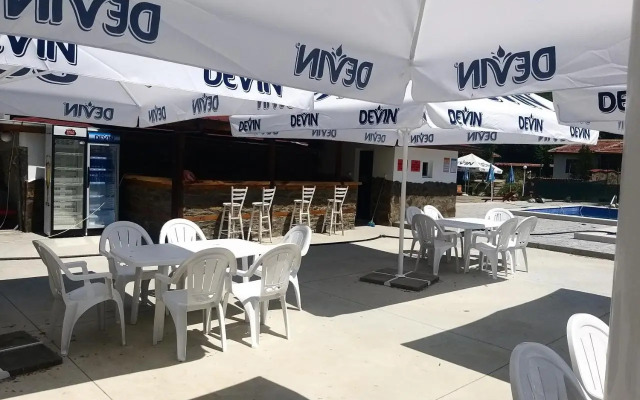 Kyshta za Gosti Tam Krai Rekata