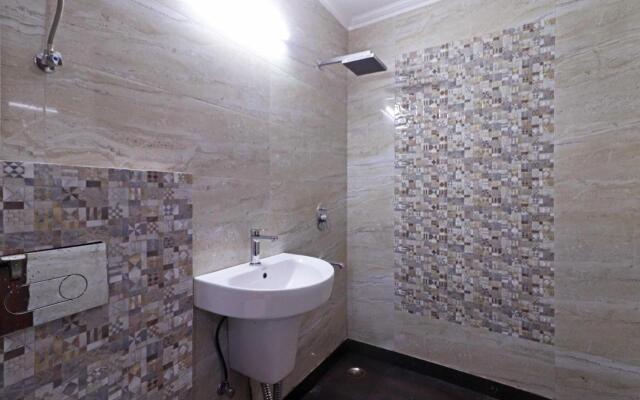 OYO 90025 Pari Residency
