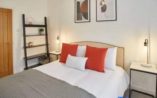 Host Stay Routh Walk