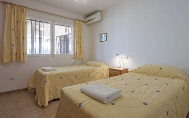 Villa - 3 Bedrooms with Pool and WiFi - 105021