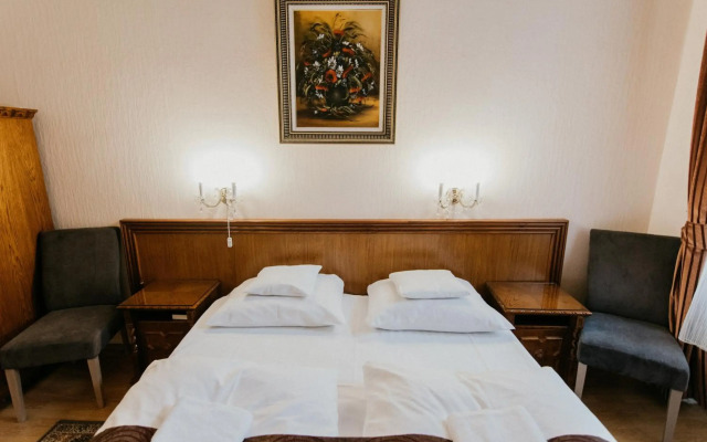 Tisza Hotel