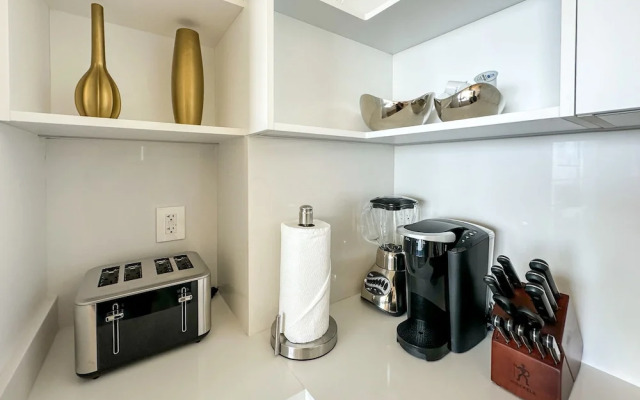 Sandy Beach 2BR Beachfront Getaway