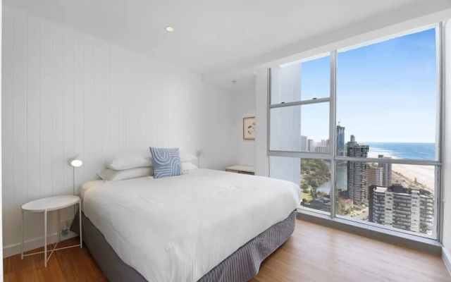 Surfers Paradise Stay With Resort-style Amenities – Guest Rooms – Gold Coast