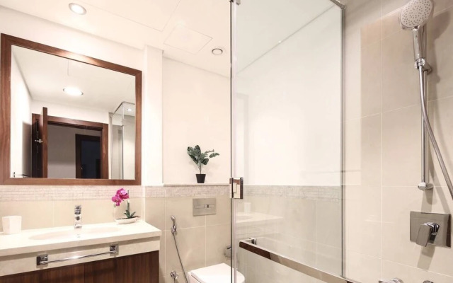 Beautiful One Bedroom In Burj Residence 4