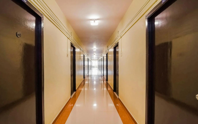 Flagship 74267 Hotel Maruthi Gandhi Park