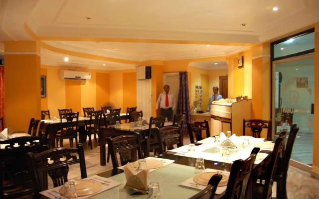 Hotel Niladri Premium