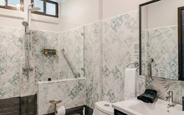 Pura Vidaville - Hiker's Hideaway