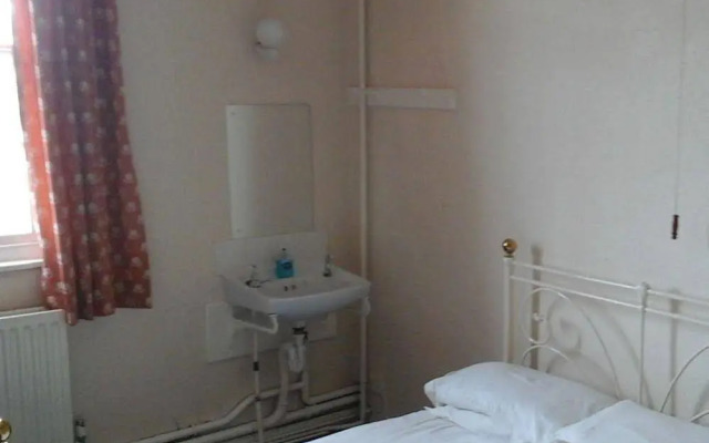 The George Hotel
