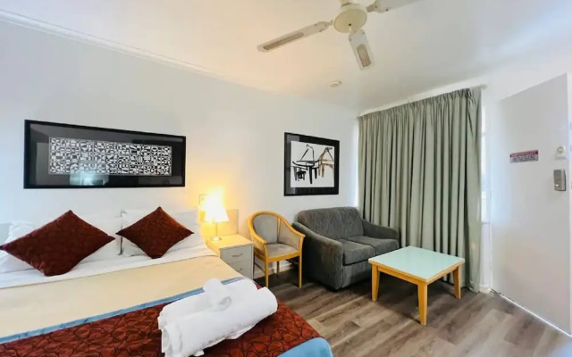 Unwind Glenelg Studio Apartment no 31