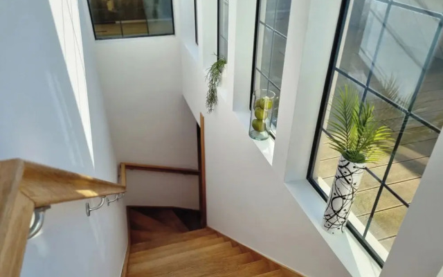 Number 10 The Penthouse