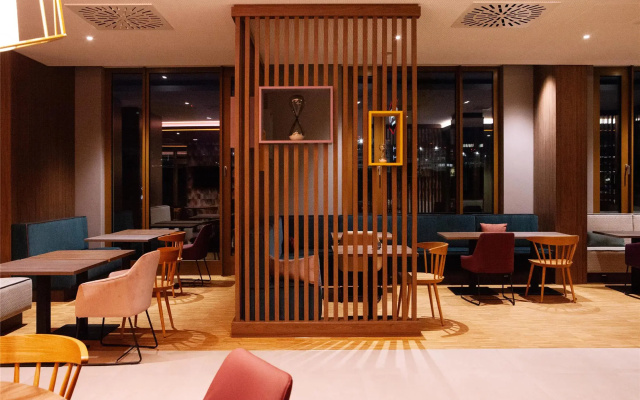 Hampton By Hilton Stuttgart Airport