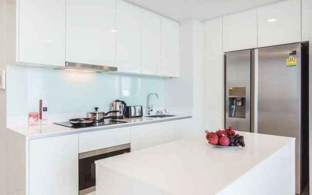 Hyde Sukhumvit 11 By Favstay