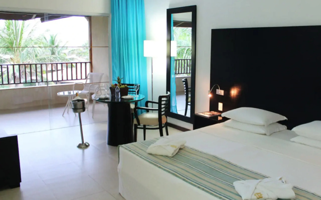 Dom Pedro Laguna Beach Resort & Golf by WAM Experience