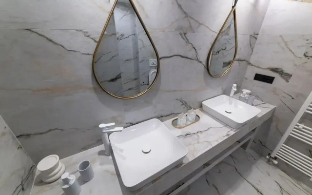 Beautiful 4-bed Villa Ria in Vathianos Kampos