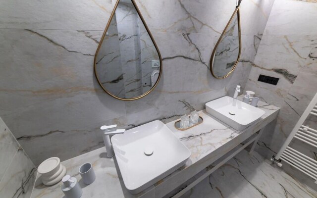 Beautiful 4-bed Villa Ria in Vathianos Kampos