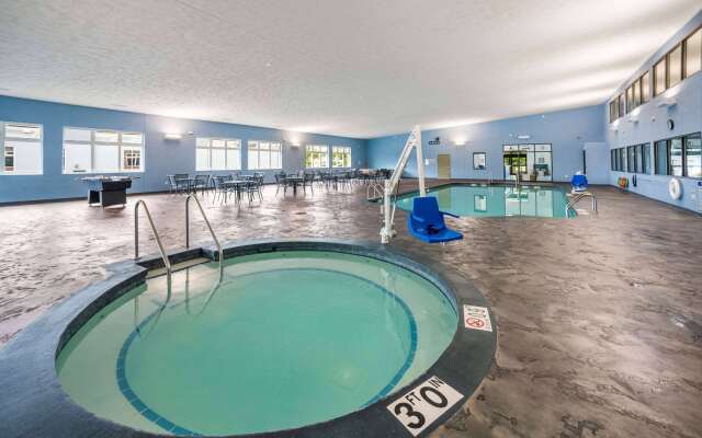 AmericInn by Wyndham Green Bay Near Stadium