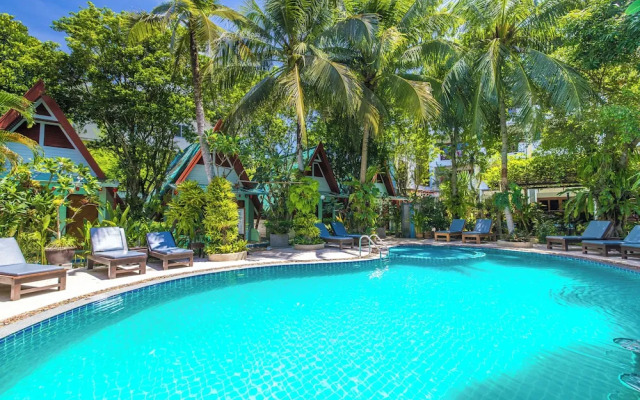 Meet Holiday Hotel