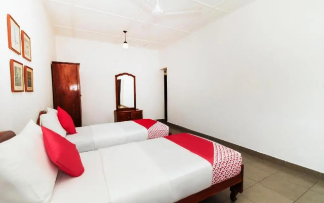Sea View Apartment by OYO Rooms