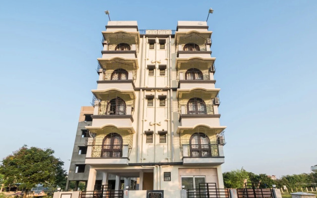 OYO 10040 New Town