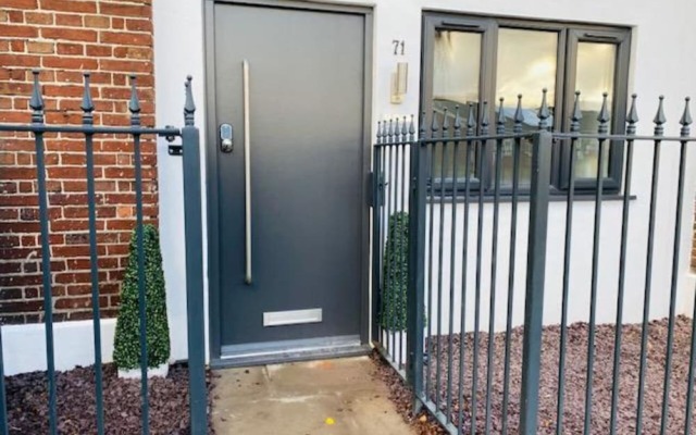 Townhouse Plus @ Lower Beth Street Stoke