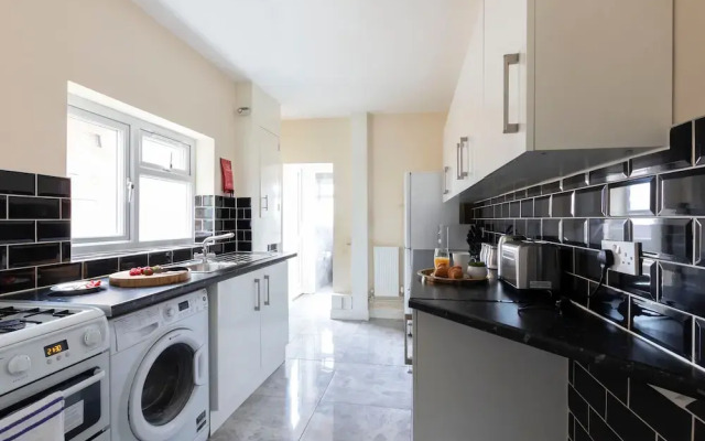 Karah Suites - Palmer Park - 4 Bedroom