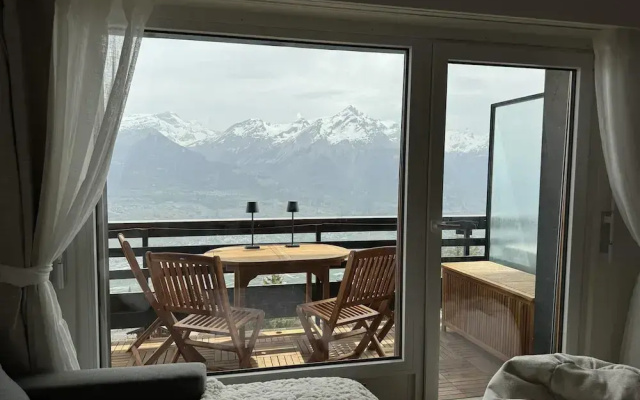 Lovely Apartment in Valley and Hills
