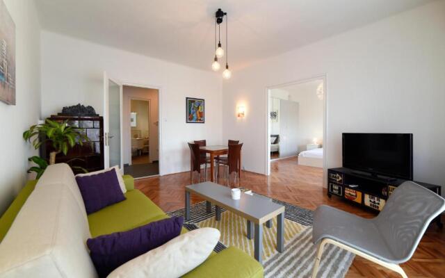 Sunny Apartment