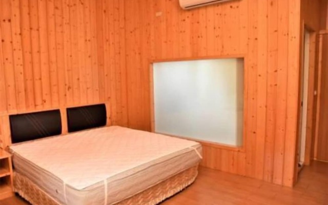 Shuizhong Yue Homestay